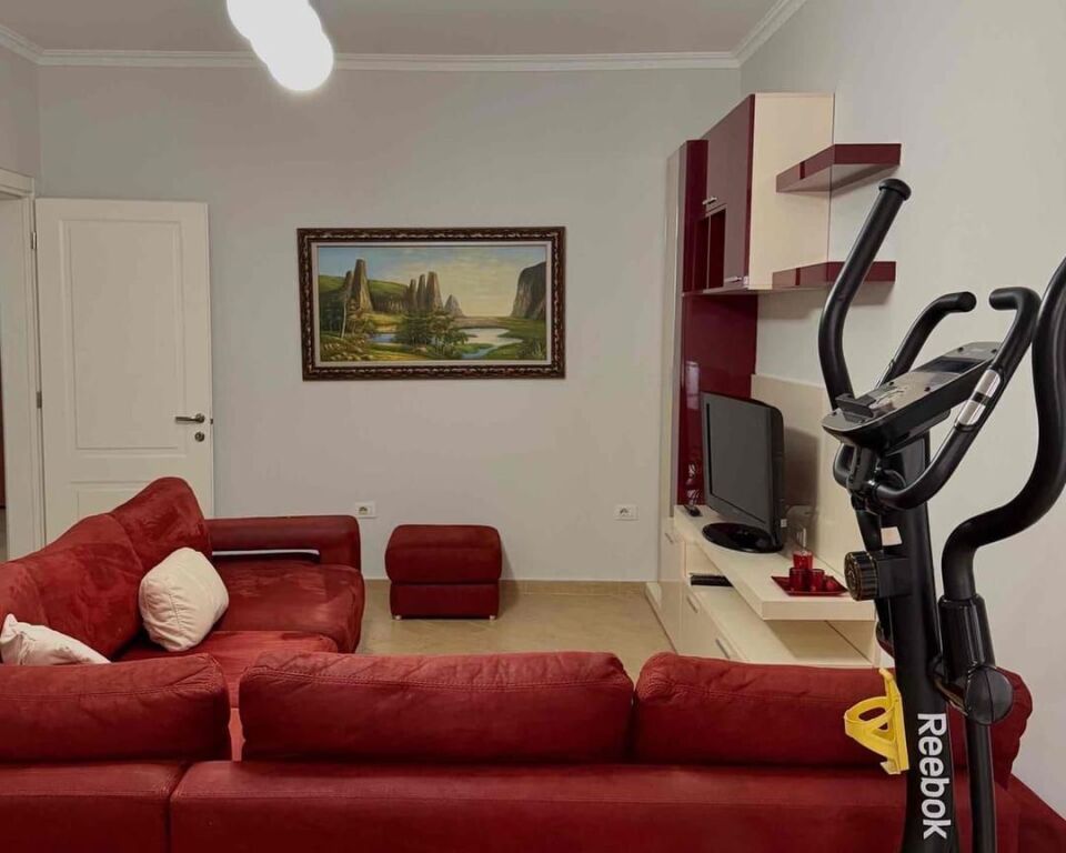 Ottimo appartamento 2+1 a Fresk, vicino alla scuola di 9 anni Klodian Tanushi