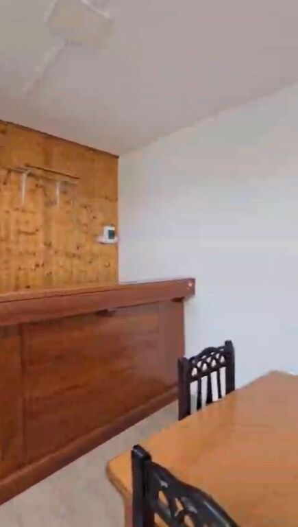 Business premises for rent