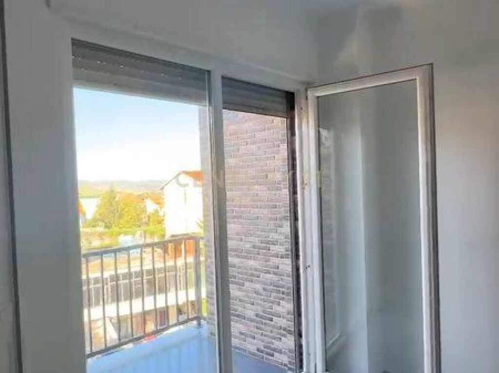 1+1 APARTMENT WITH VERANDA FOR SALE IN INSTITUT