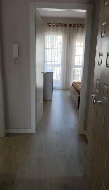 Apartament me qera 1+1 📍Astir, prane Big Pjata tek Rrethi