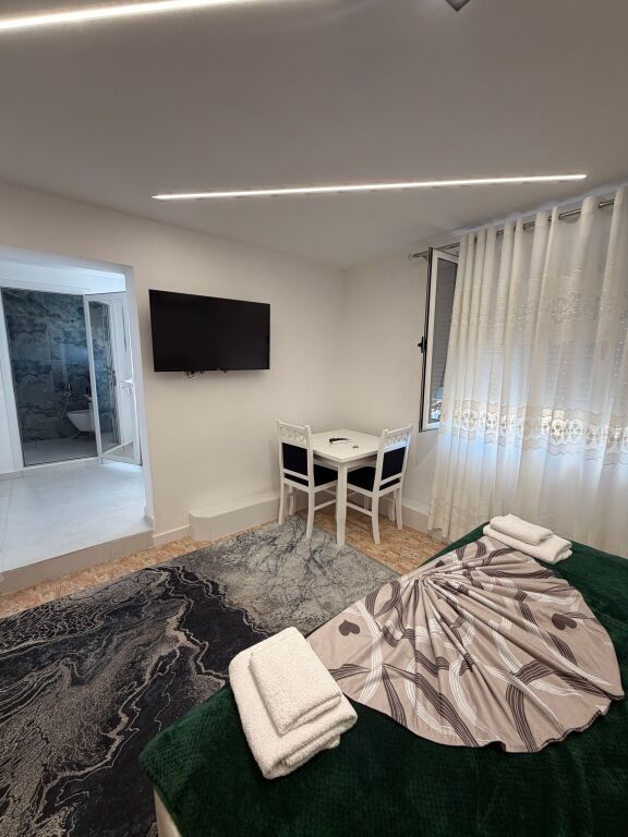 Studio apartment for rent near the Museum in Durres