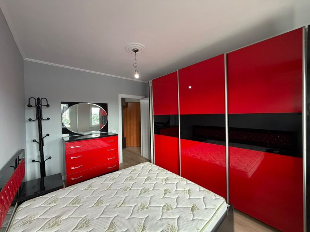 Apartament 2+1 per shitje tek Terminali i Jugut.