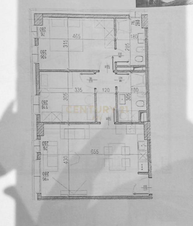 Shitet Apartament 2+1 Kompleksi River Side Residence Rruga Kavajes .