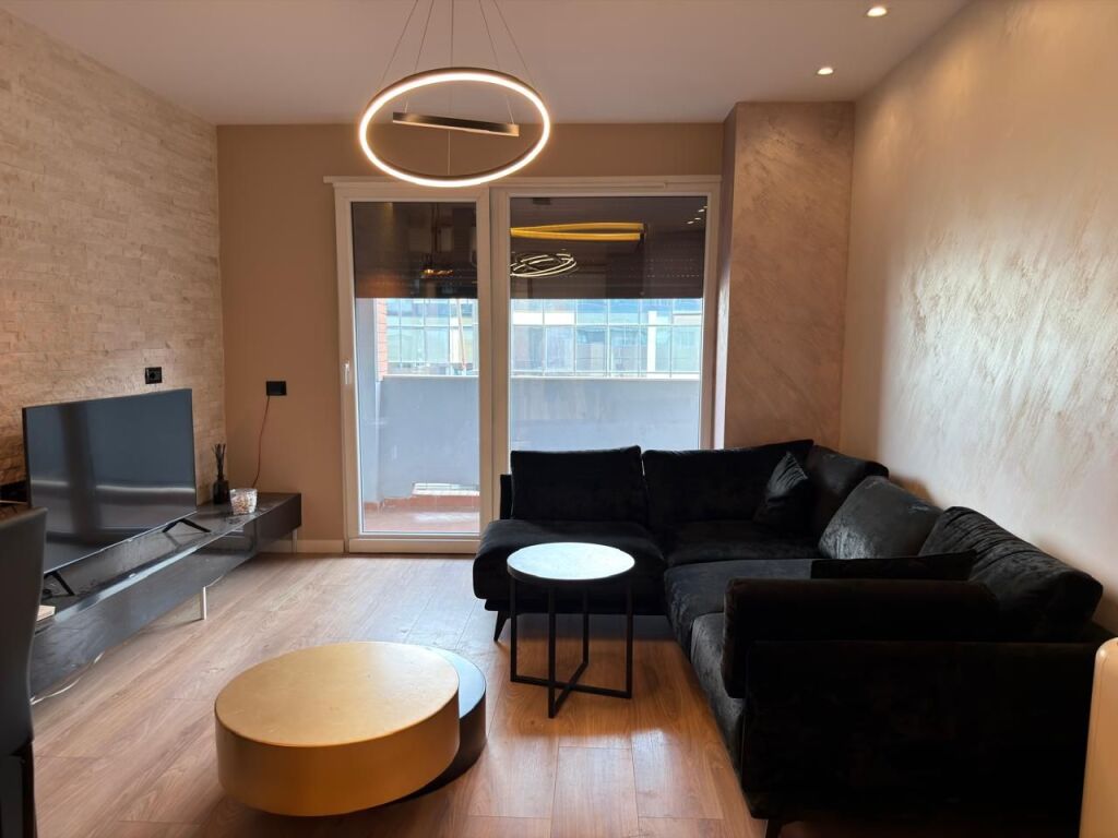 2+1+parking for rent on Panorama Street