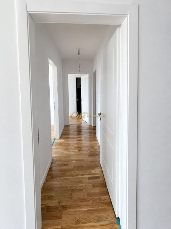 LIQENI ARTIFICIAL AMBIENT ZYRE PER QERA