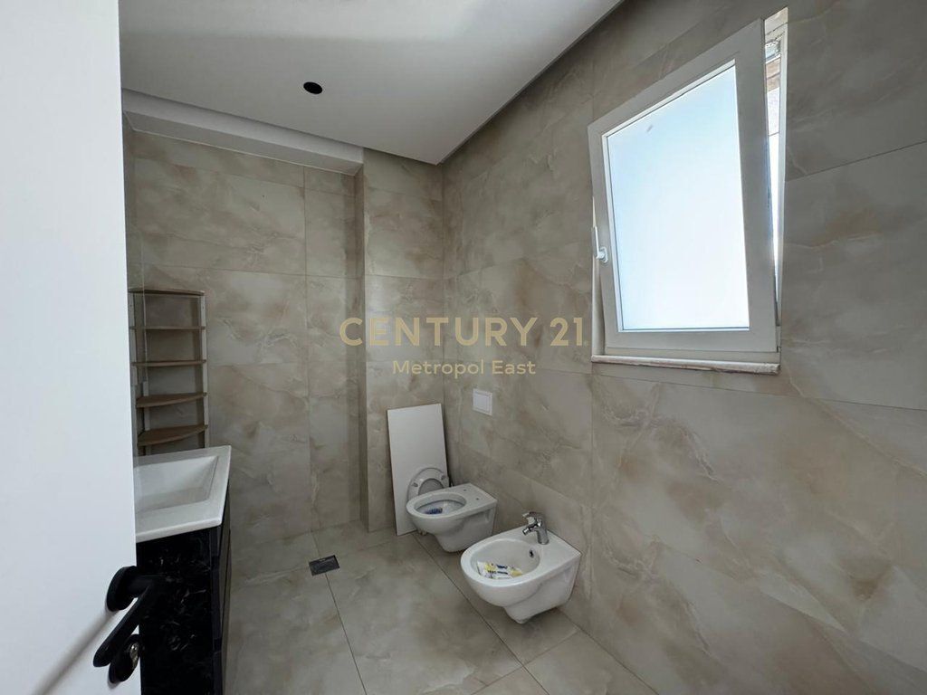 Modern villas for rent near Teg