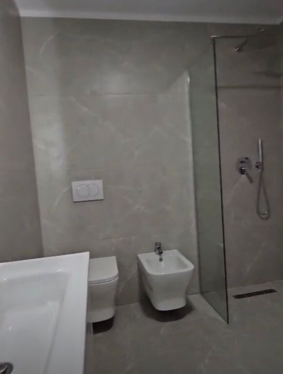 🏡 VENDESI APPARTAMENTO 1+1 – VIA KAVAJËS