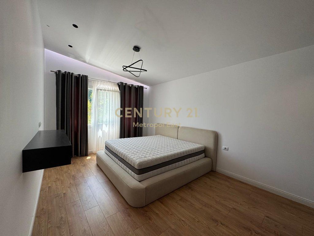 Modern villas for rent near Teg