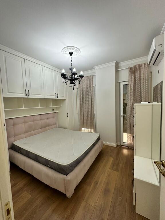Apartament me qera 2+1+2