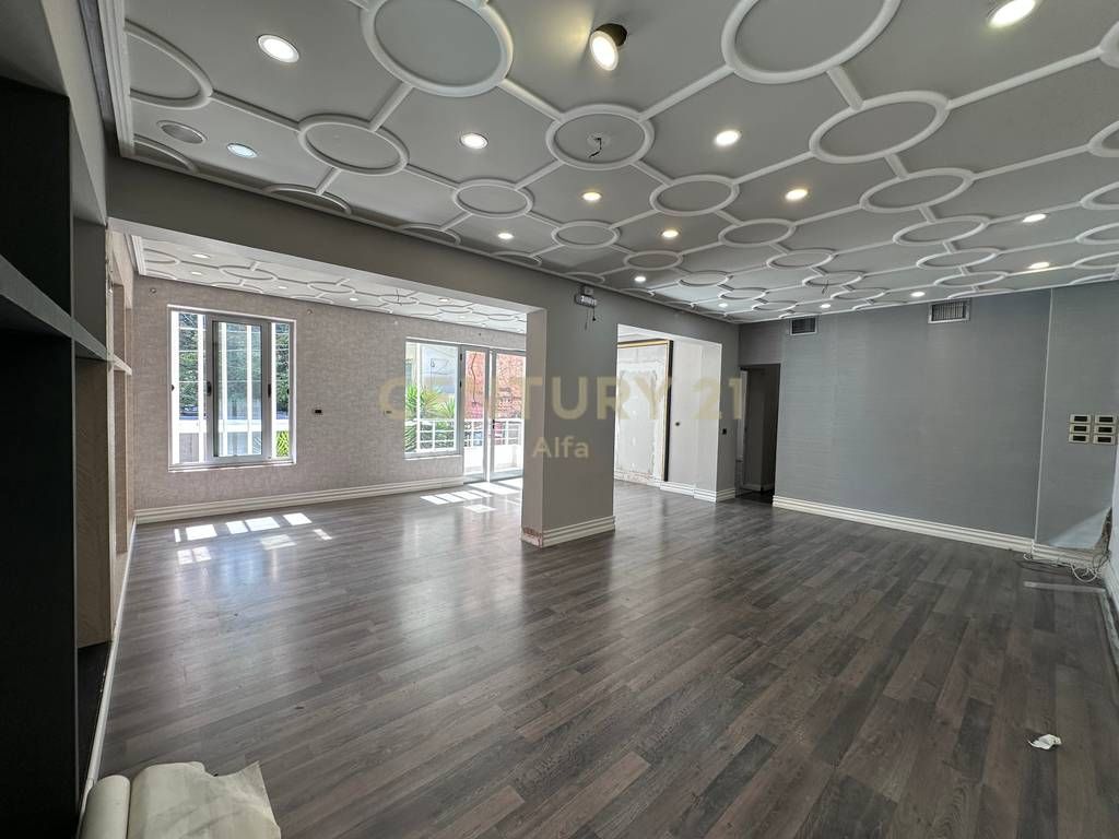 PREMIUM COMMERCIAL SPACE FOR RENT IN BLLOK | 103 m² | 1ST FLOOR | FACADE ON MAIN ROAD‼️