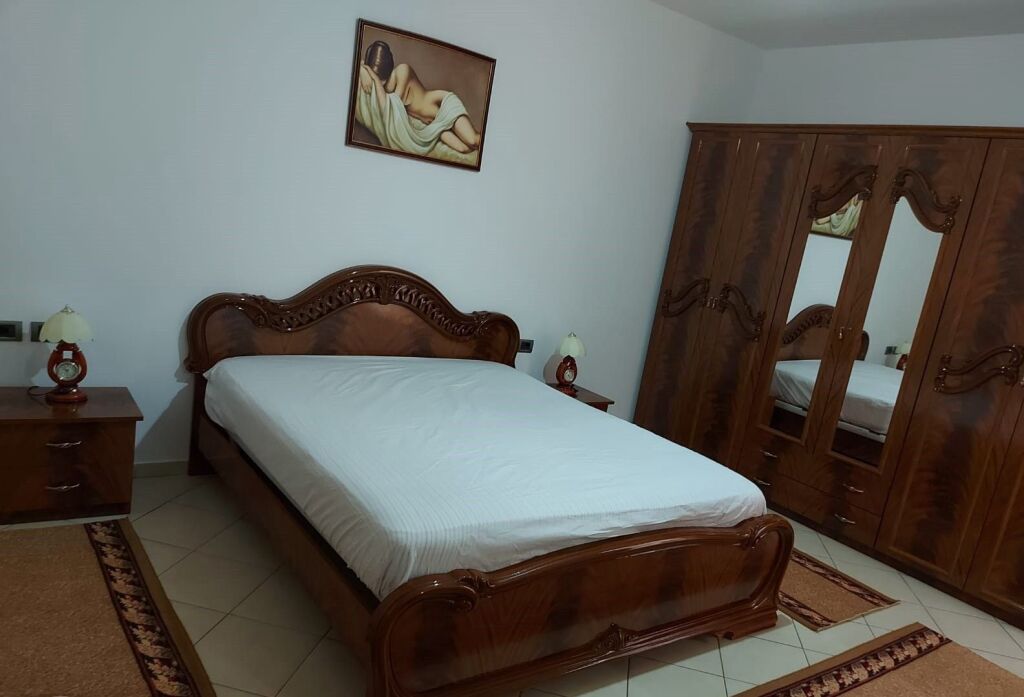 Qera | Vilë 2 + 1 | Stacioni i Trenit | 550 €/muaj