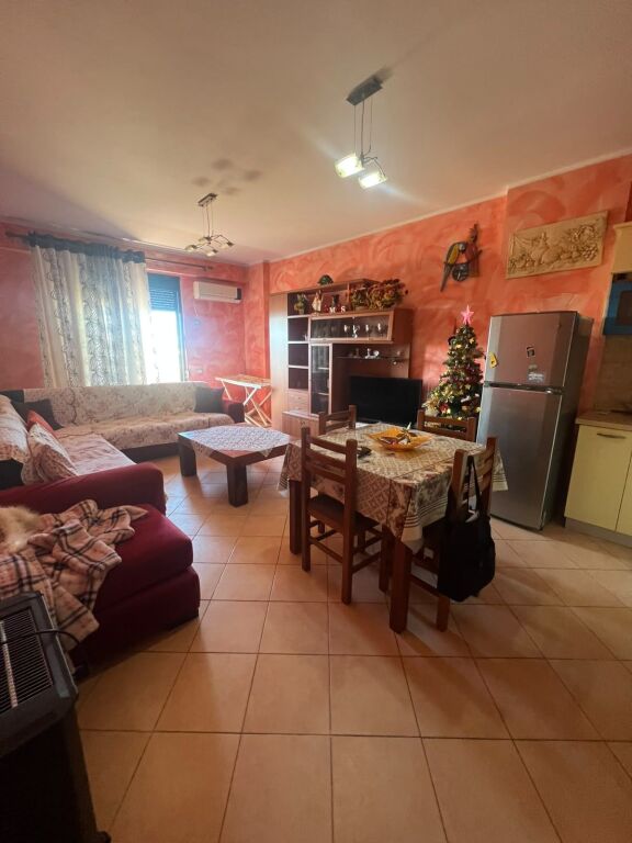 🏡 APARTAMENT PËR SHITJE – VLORË