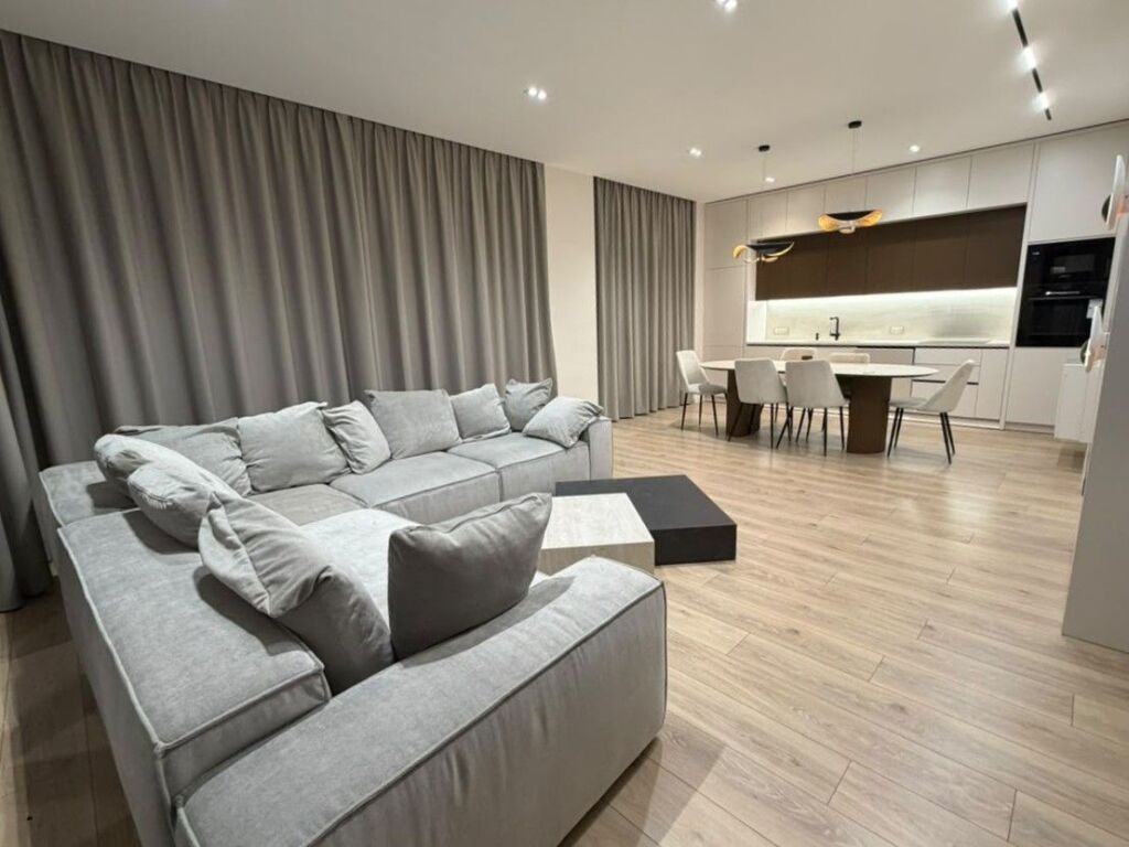 AFFITTO PENTHOUSE 3+1+3 PRESSO ALTANA LUXURY RESIDENCE