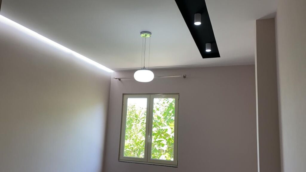 Qera | Apartament 2 + 1+2+ ballkon | Kinostudio | 500 €/muaj