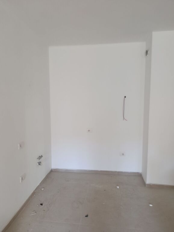 Affitto | Apartament 2 + 1 + 2 | Rruga 5 Maji | 515 €/mese