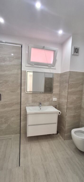 OFFICE FOR RENT – KOSOVARËVE STREET