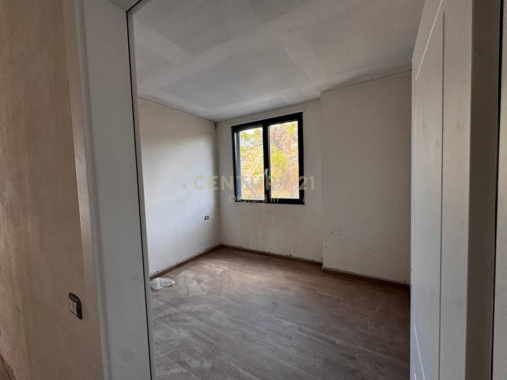 SHITET APARTAMENT 2+1 TEK RANA HEDHUN