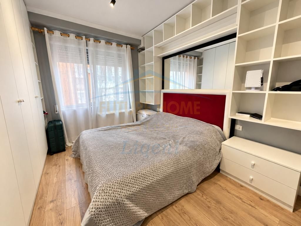 Affitto, Appartamento 1+1+2 Posti Auto, Lago Secco, Tirana