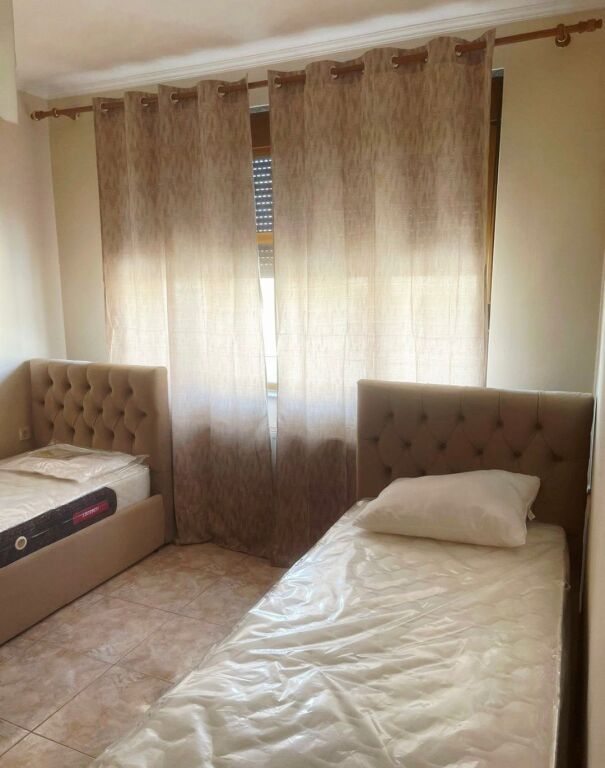 Jepet me qira Vile 3 Kateshe Korce 50,000 leke