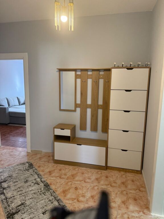 Jepet me Qira Apartament 1+1 tek Shkolla e Baletit