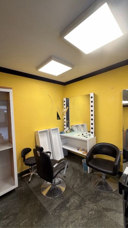 NEGOZIO IN AFFITTO 50 M2 A MYSLYM SHYRI 100.000 LEKE