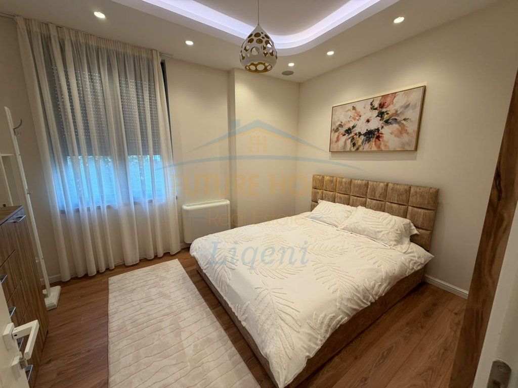 Qera, Apartament 2+1+2+Depo+Post Parkimi, Park Gate ,Rruga e Elbasanit.