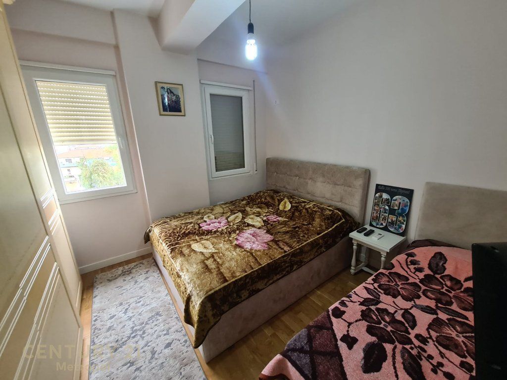 🏡 **SHITET APARTAMENT 2+1 | TIRANA GOLDEN PARK**