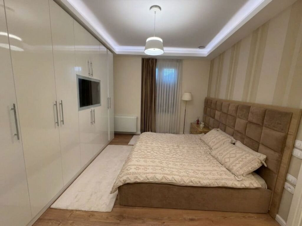 Qera, Apartament 2+1+2+Depo+Post Parkimi, Park Gate ,Rruga e Elbasanit.