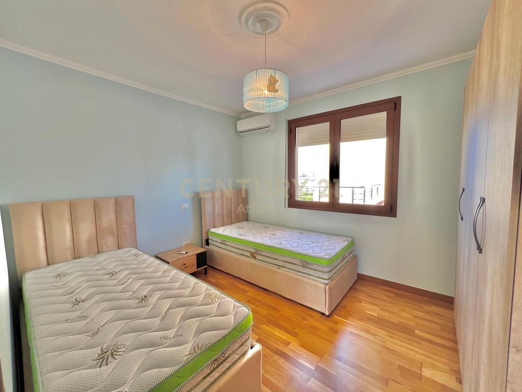APPARTAMENTO IN AFFITTO 2+1+ VERANDA E VISTA MARE SULLA SPIAGGIA ILIRIA DURRES !