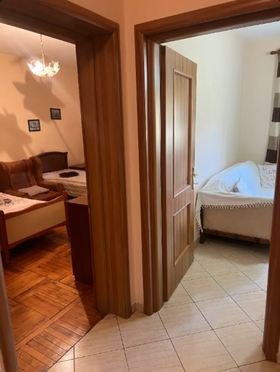 Appartamento 2+1 in Affitto a 21 Dhjetori Tirana