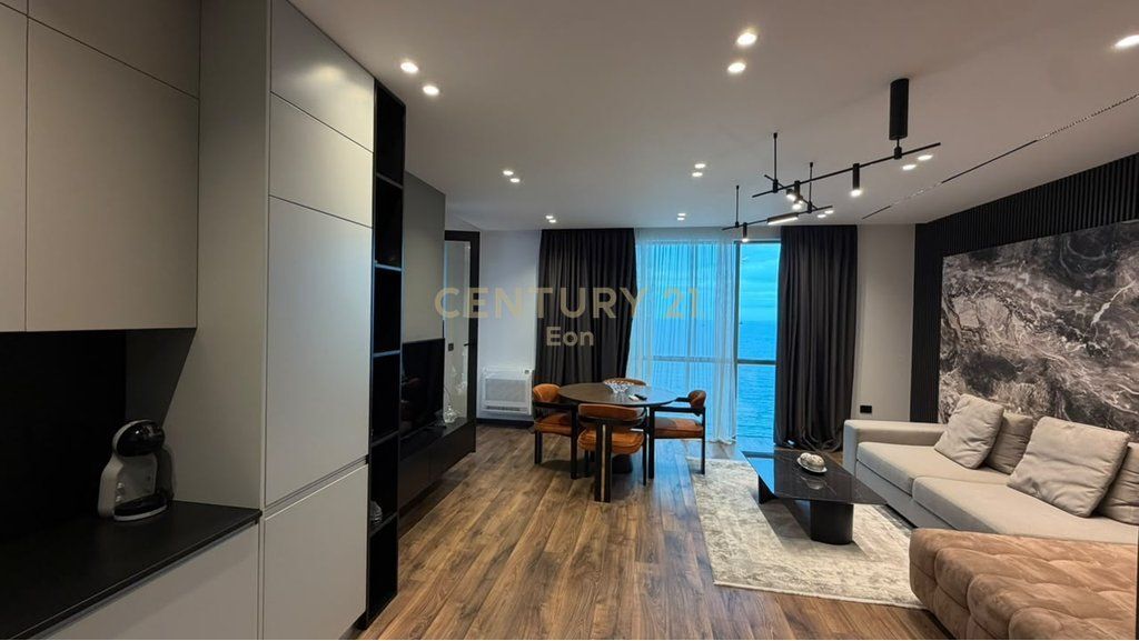 VENDESI APPARTAMENTO 1+1 CON VISTA FRONTALE SUL MARE A VOLLGA, DURRES !