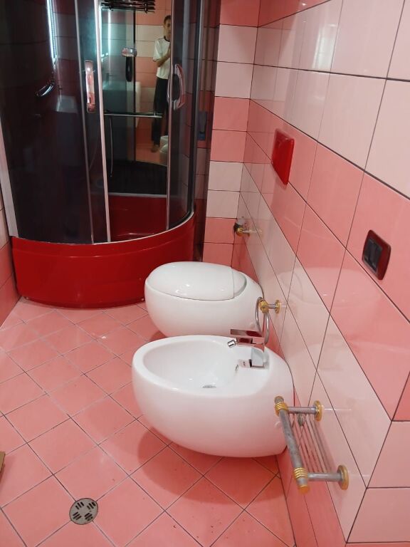 Jepet apartament me qera 3+1 pamje ballore deti