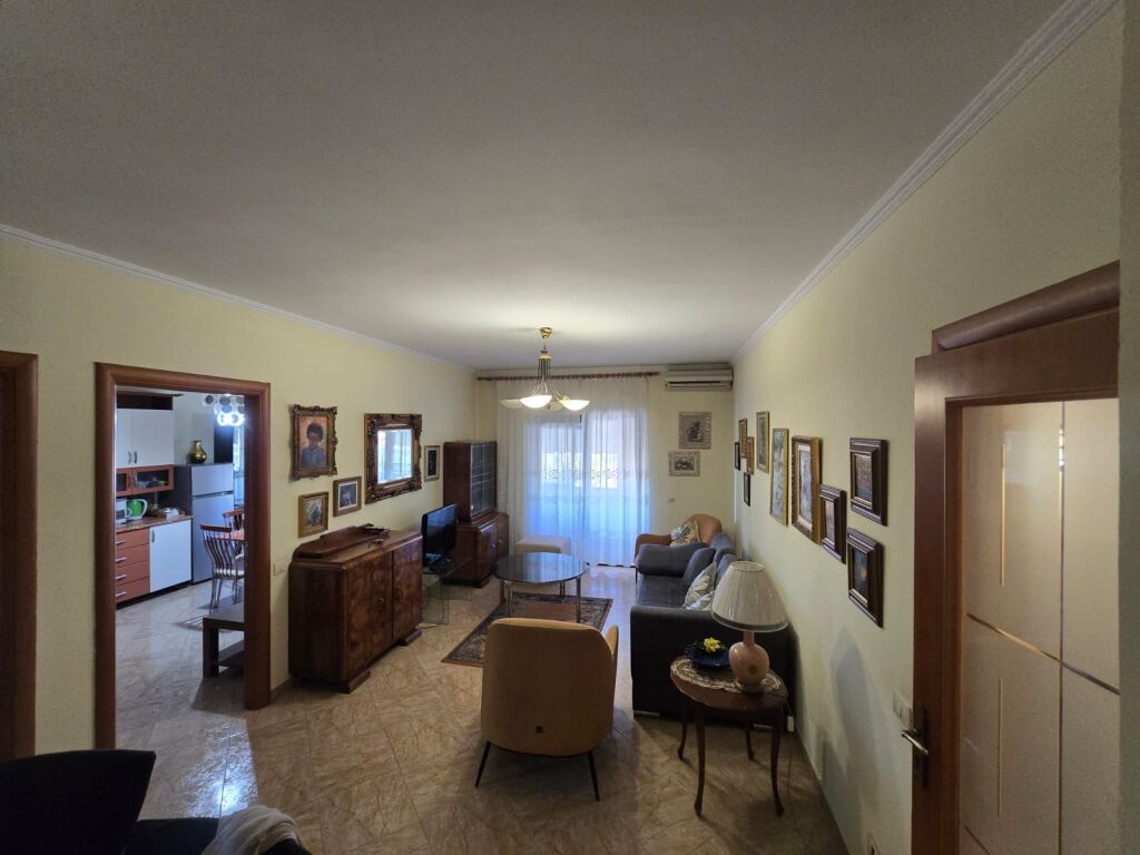 2+1+2 apartment for rent Train Station