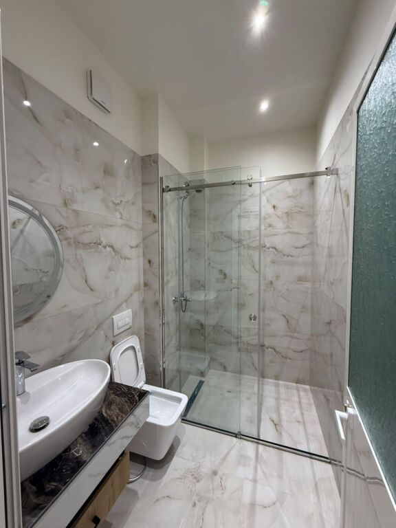APARTAMENT 1+1 ME QIRA TE KOPSHTI ZOOLOGJIK