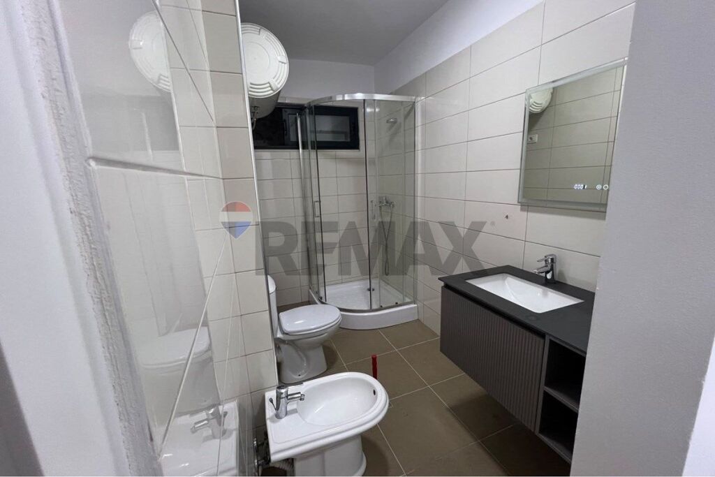 Appartamento - In Affitto - Vasil Shanto, Tirana 100,000 ALL Affitto Mensile