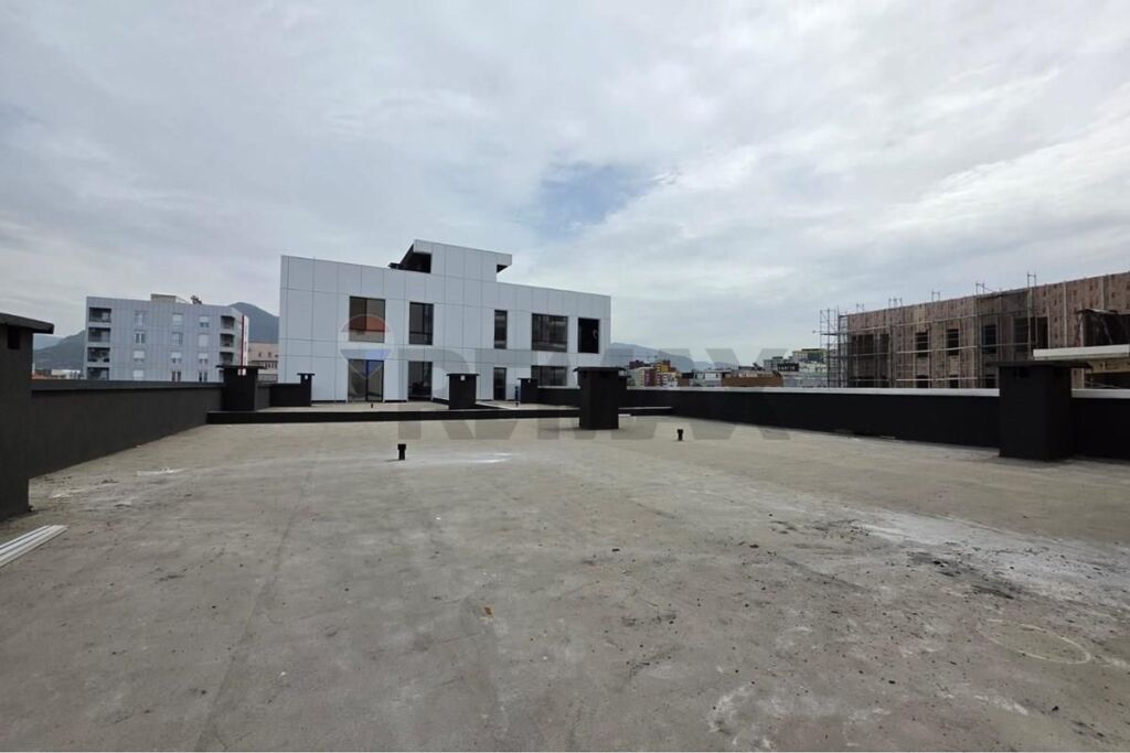Apartament 2+1+ Verande per shitje te Jordan Misja