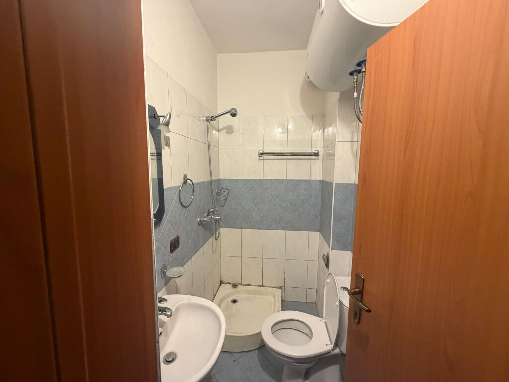 JEPET ME QIRA APARTAMENT 1+1 – ISH URT, DURRËS