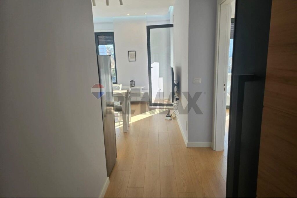 Apartament - Për Qira - Rruga Karl Gega