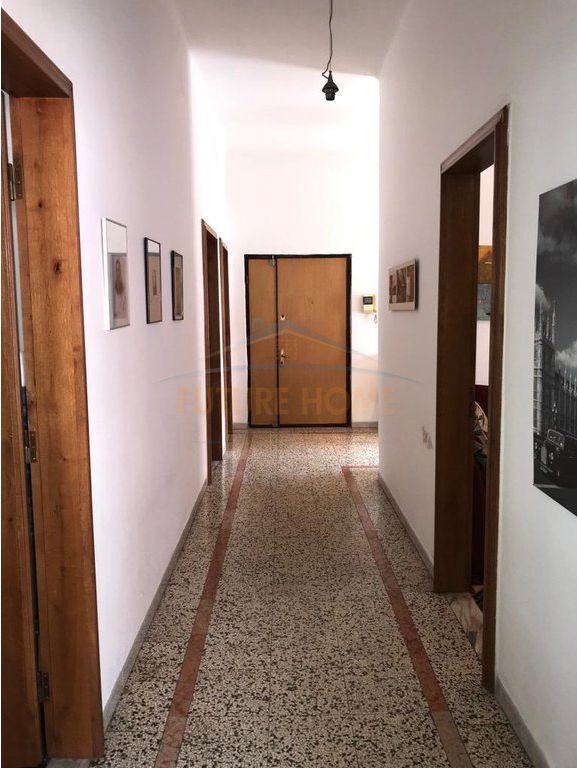 JEPET ME QIRA APARTAMENT 2+1+2 BALLKONE – QENDËR, RRUGA E DIBRËS, TIRANË