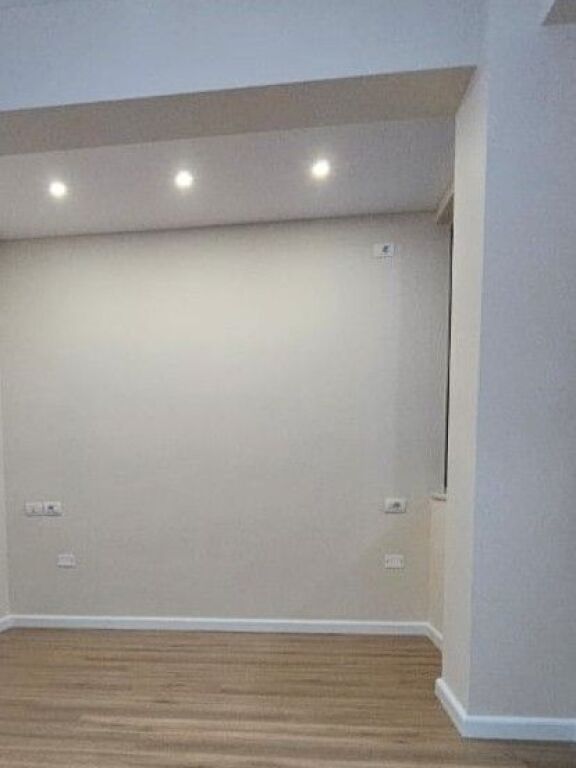 🔥Shitet apartament  1+ 1-Rruga e Kavajes, perballe Delijorgjit