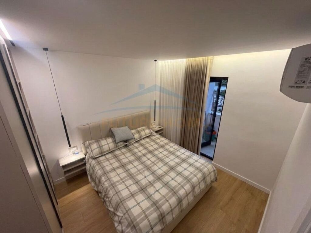 Shitet, Apartament 1+1, Brraka, Tirane