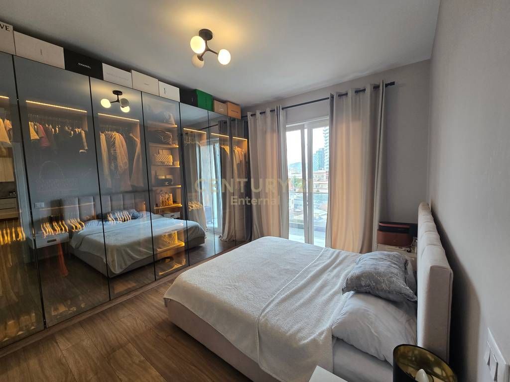 Appartamento 1+1 + posto auto in Centro 1,100 € /Mese