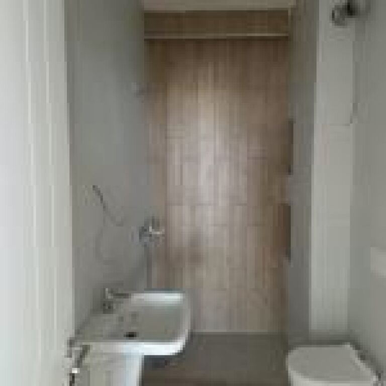 Appartamento 3+1 in Affitto in Via Mine Peza, Tirana | 152 m² | Ultimo Piano