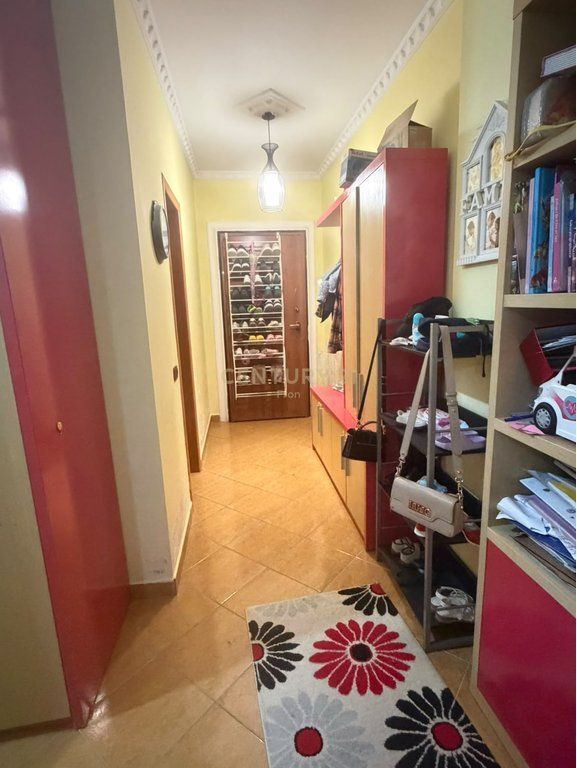 APARTAMENT 1+1 PËR SHITJE – TREGU ELEKTRIK