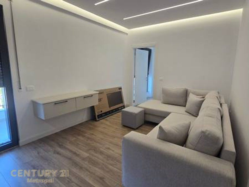 Appartamento 2+1 in Affitto sul Nuovo Boulevard, Tirana - 70.000 lek | 85 m² 780 € /Mese 70,000 Lekë /Mese