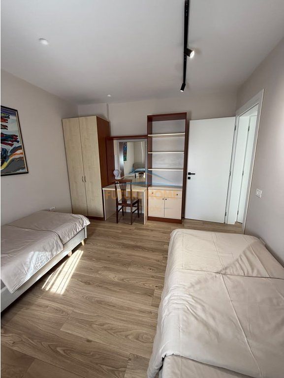 **For Rent, 2+1 Apartment, Zogu I Boulevard, Tirana**