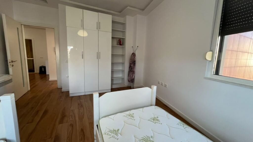 APARTAMENT 2+1 ME QIRA TE TOPTANI CENTER – TIRANË