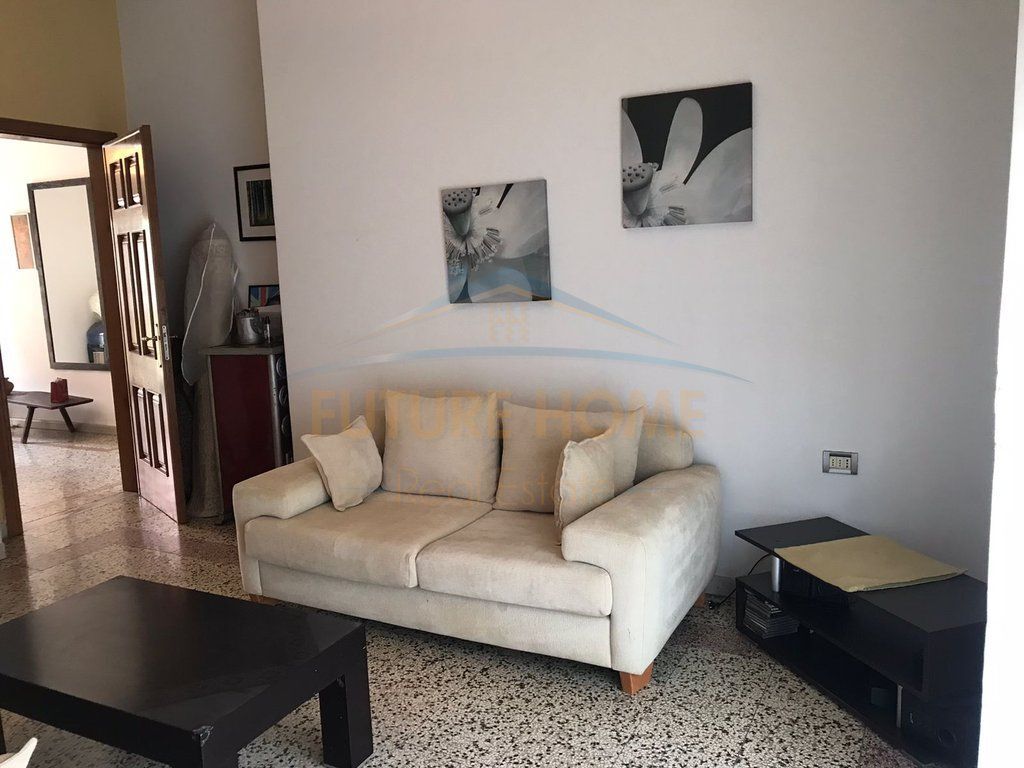 JEPET ME QIRA APARTAMENT 2+1+2 BALLKONE – QENDËR, RRUGA E DIBRËS, TIRANË