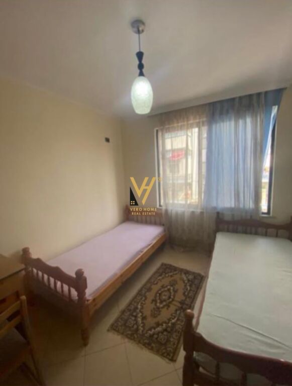 JEPET APARTAMENT 2+1 ME QIRA TE TREGU I UZINES DINAMO 50.000 LEKE