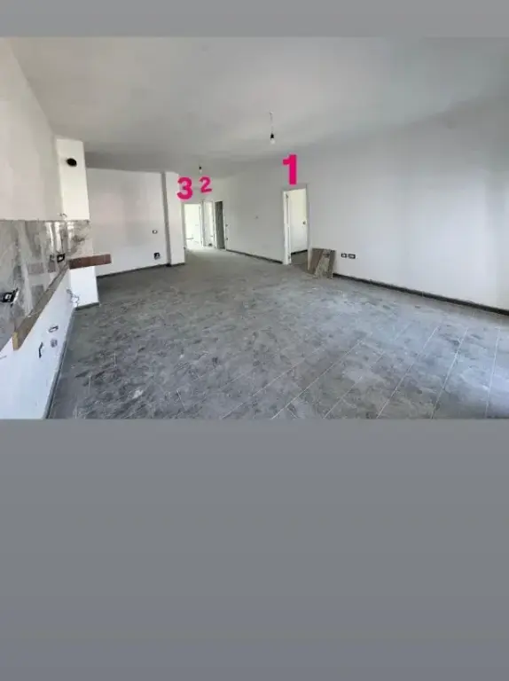 Qera | Apartament 3 + 1 | Rruga Jordan Misja | 800 €/muaj